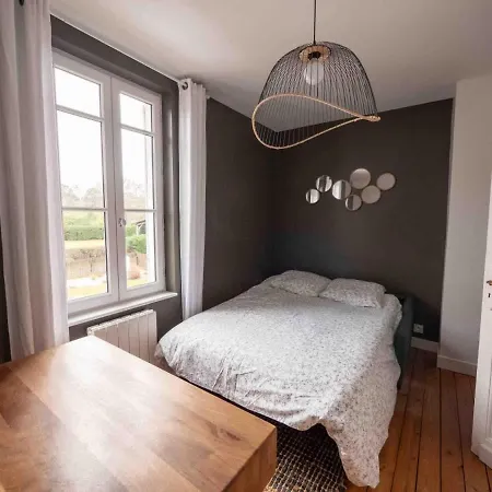 Charmante Pour 9 Avec Piscine Chauffee